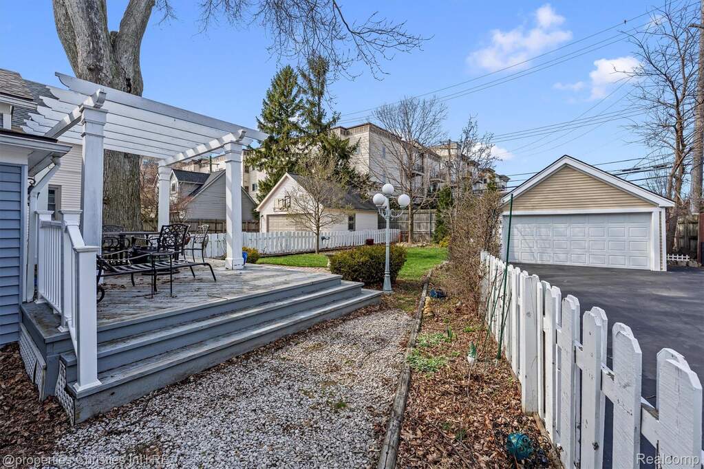 3 Bedroom Single Family Home/House's Image 28