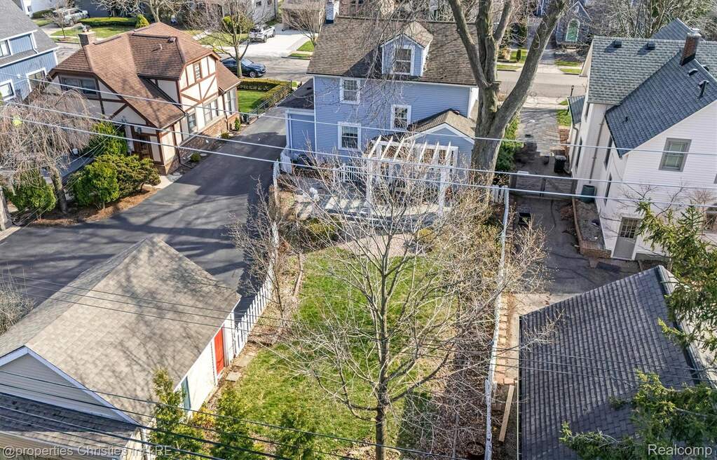 3 Bedroom Single Family Home/House's Image 32