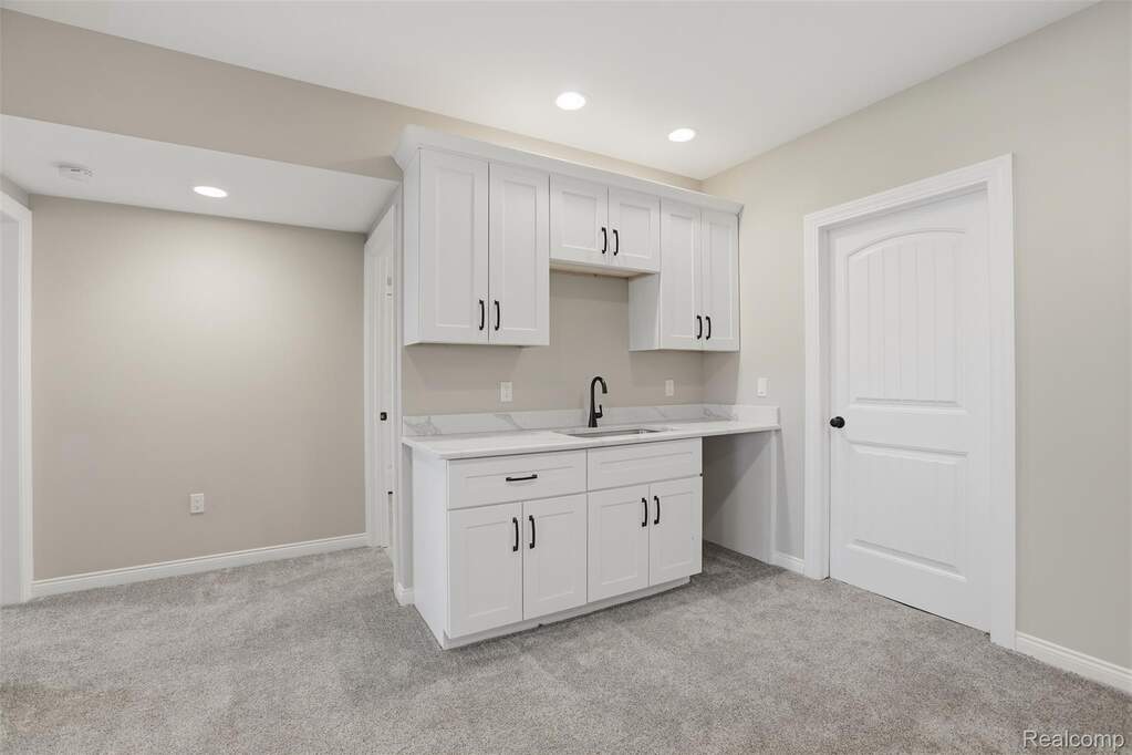3 Bedroom Apartment/Flat's Image 33