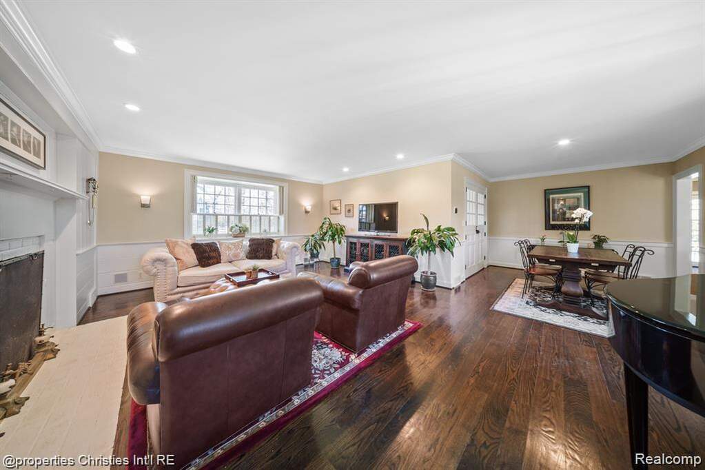 3 Bedroom Single Family Home/House's Image 9