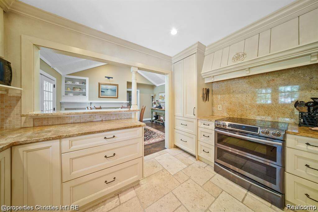 3 Bedroom Single Family Home/House's Image 15