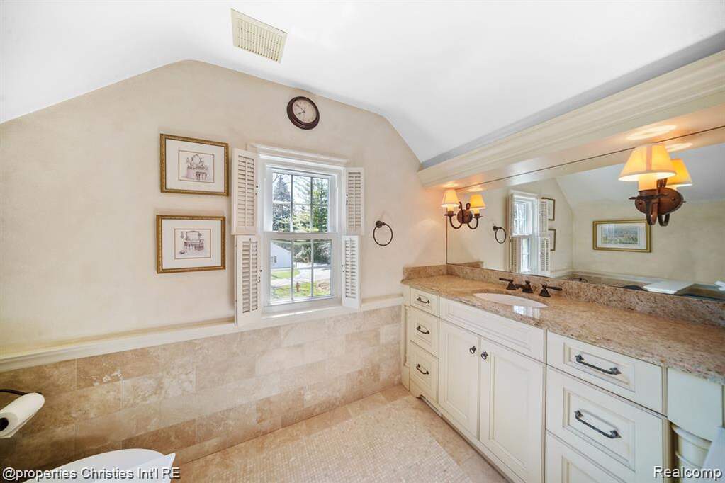 3 Bedroom Single Family Home/House's Image 20