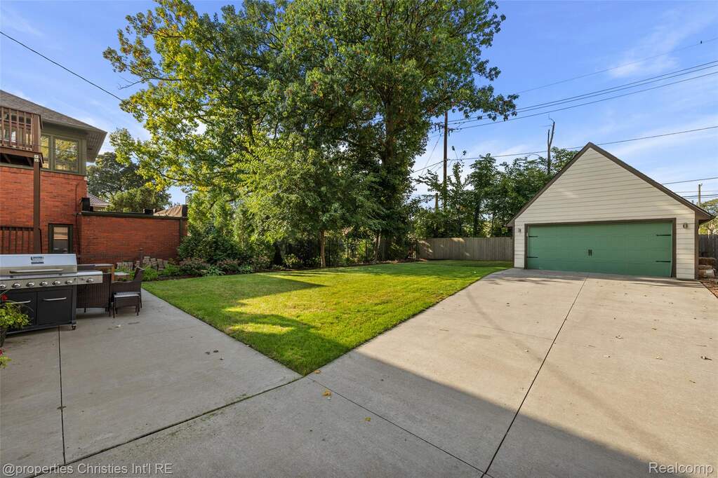 2915 Seminole St-5.jpg