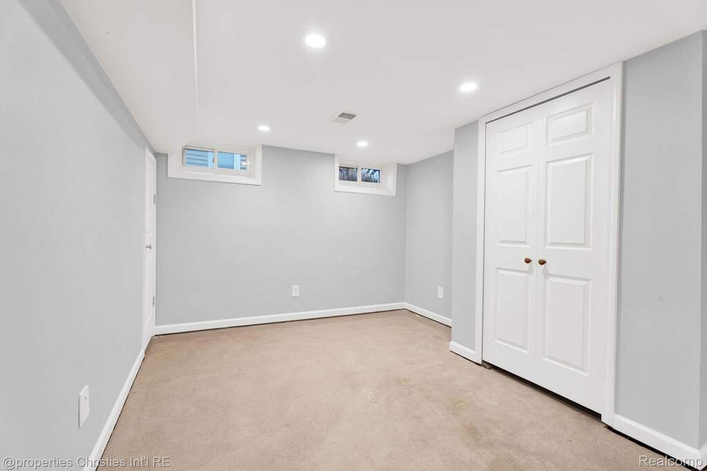 3 Bedroom Single Family Home/House's Image 20