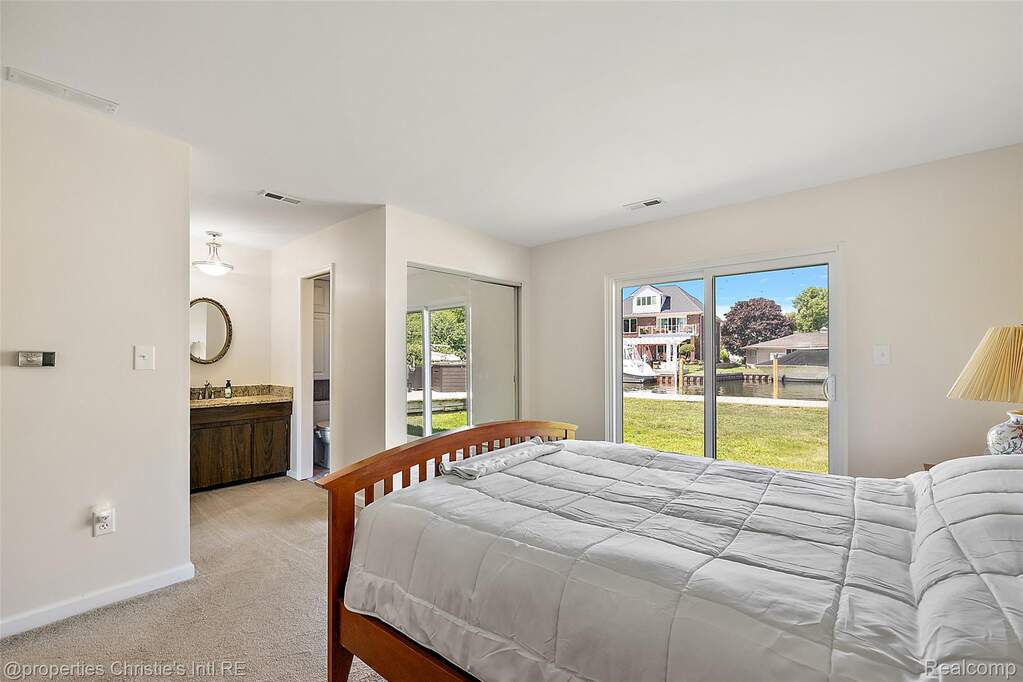 3 Bedroom Single Family Home/House's Image 17