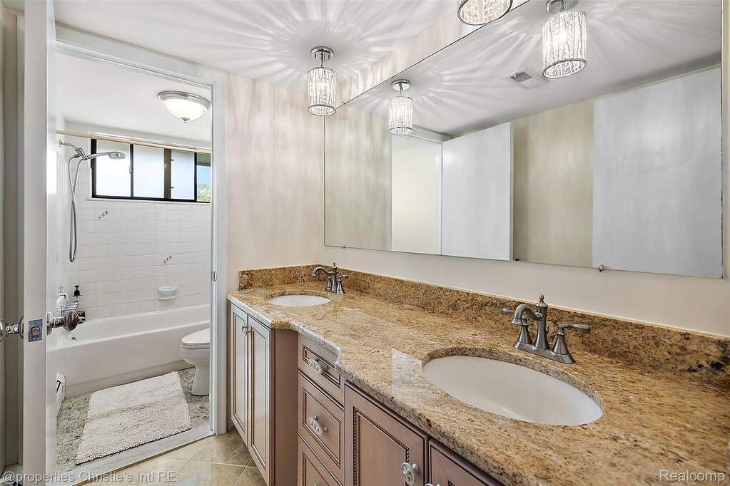 3 Bedroom Single Family Home/House's Image 22