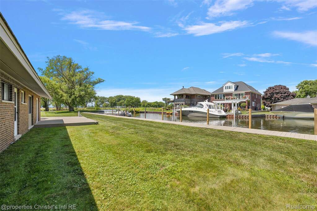 3 Bedroom Single Family Home/House's Image 29