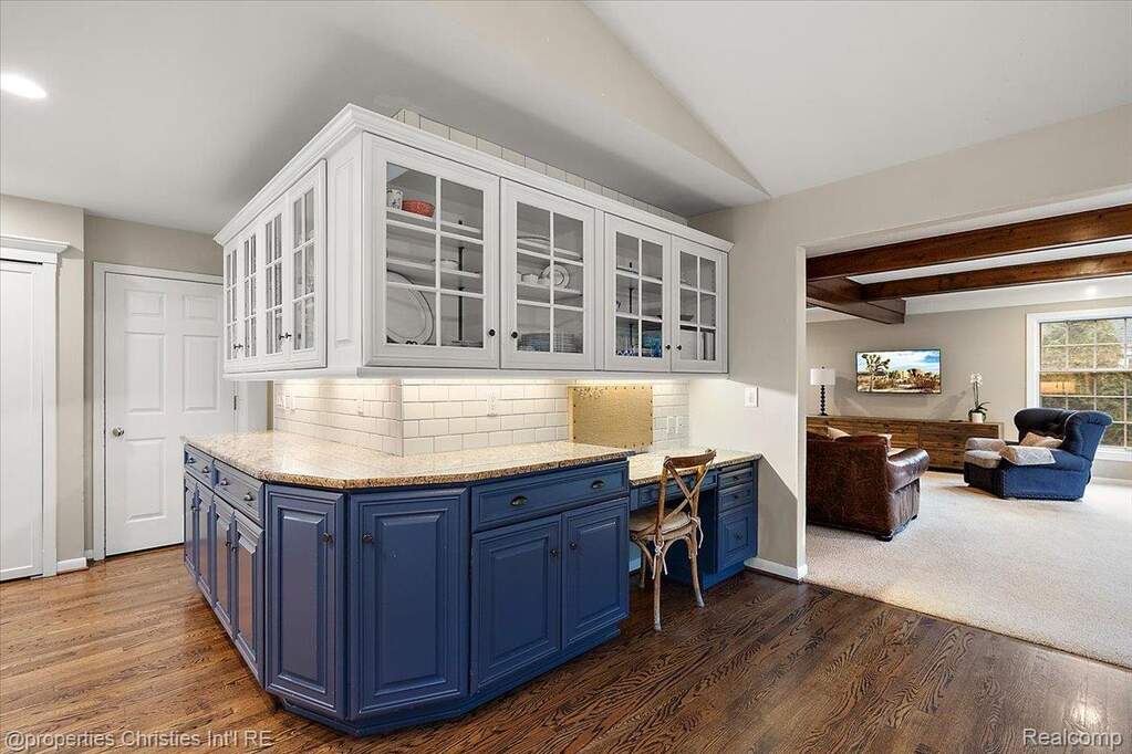 4 Bedroom Single Family Home/House's Image 16