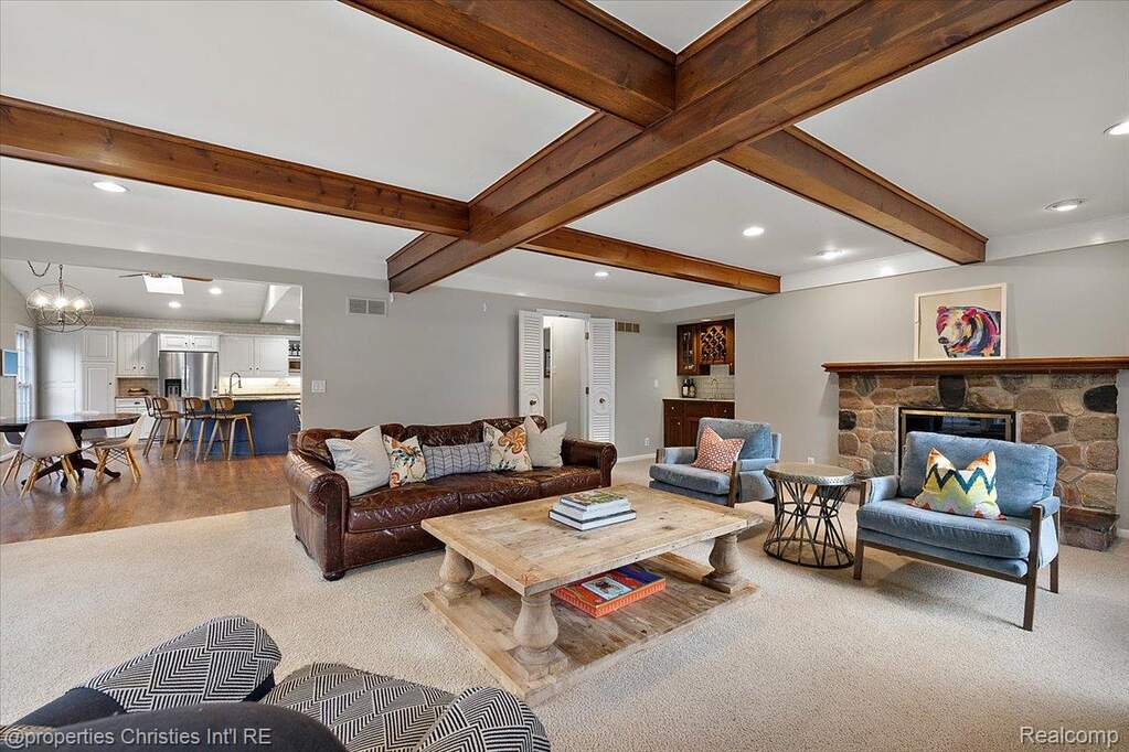 4 Bedroom Single Family Home/House's Image 19