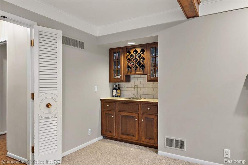 4 Bedroom Single Family Home/House's Image 22