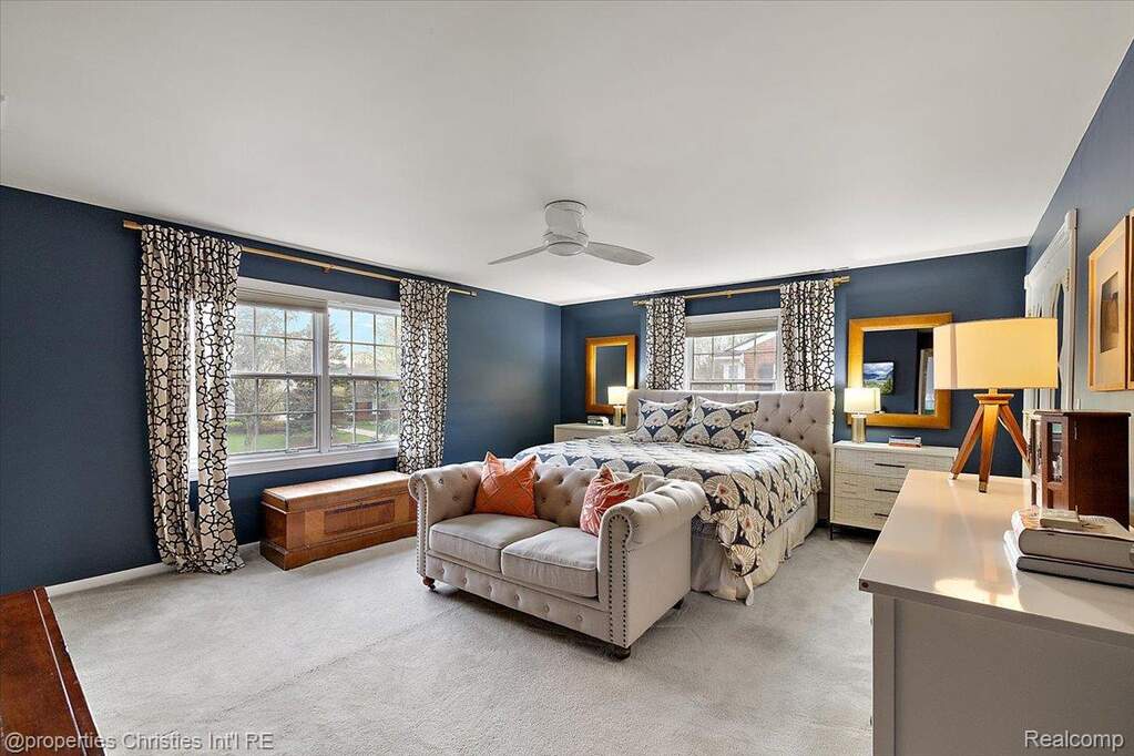 4 Bedroom Single Family Home/House's Image 28