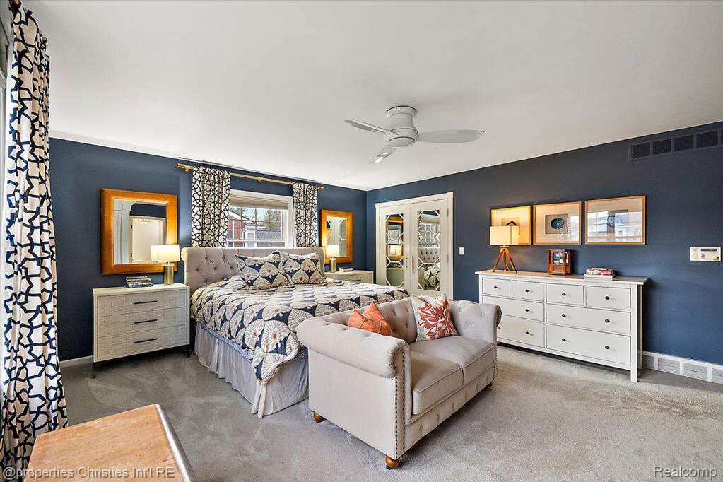 4 Bedroom Single Family Home/House's Image 29