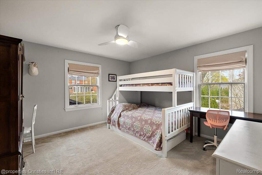 4 Bedroom Single Family Home/House's Image 37
