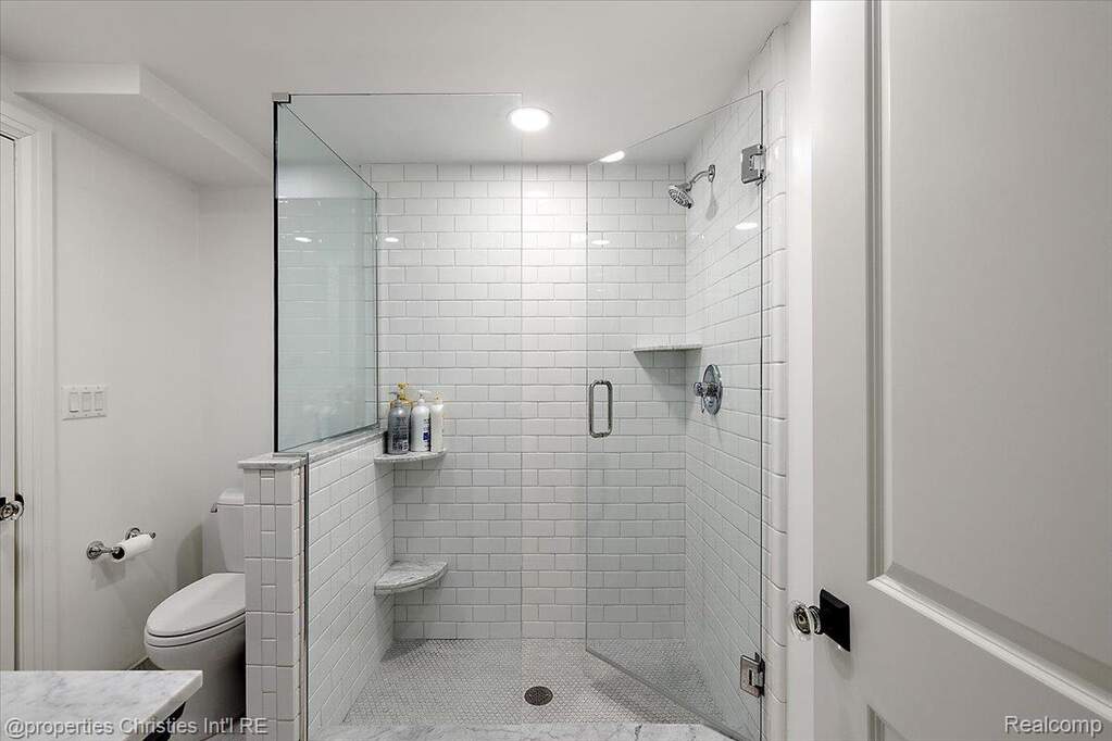 4 Bedroom Single Family Home/House's Image 57