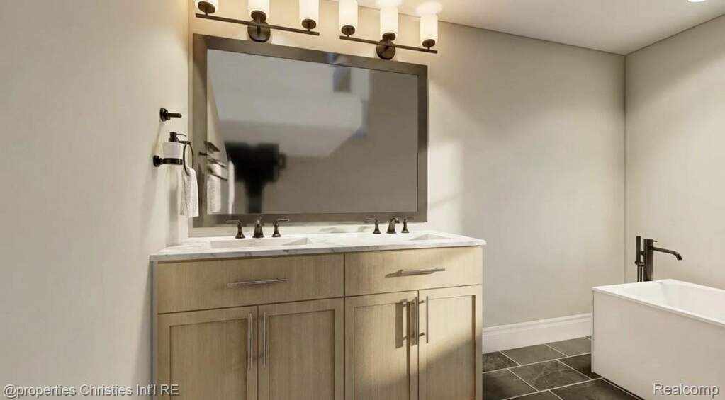 3 Bedroom Single Family Home/House's Image 15