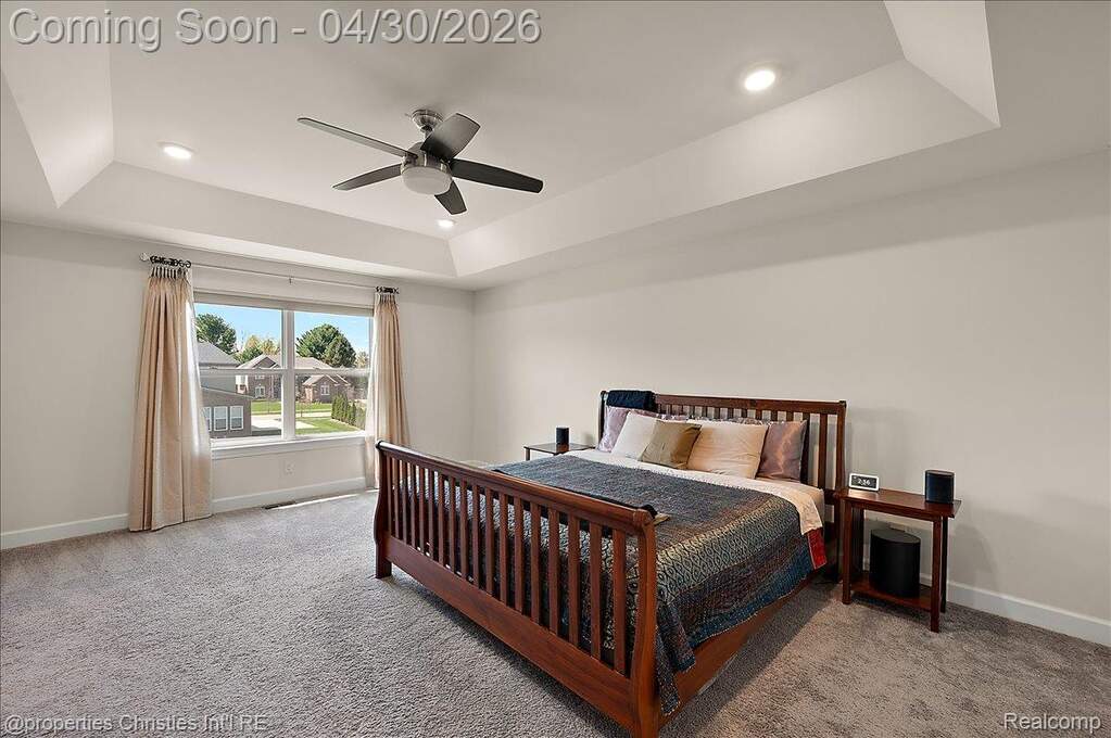 5 Bedroom Single Family Home/House's Image 31