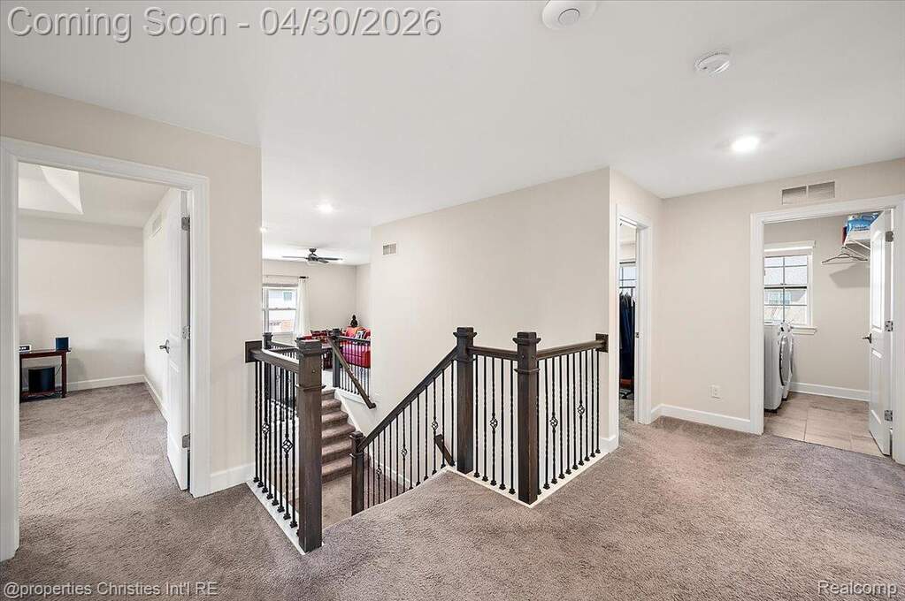 5 Bedroom Single Family Home/House's Image 39