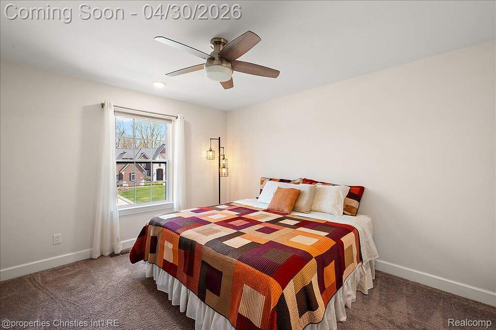5 Bedroom Single Family Home/House's Image 44