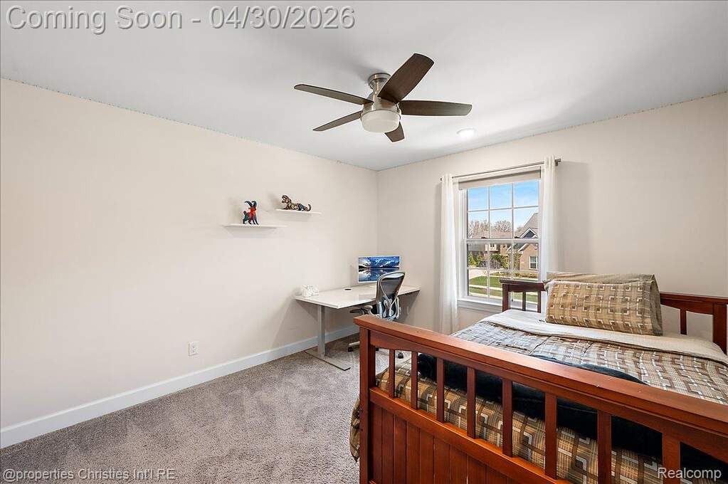 5 Bedroom Single Family Home/House's Image 47