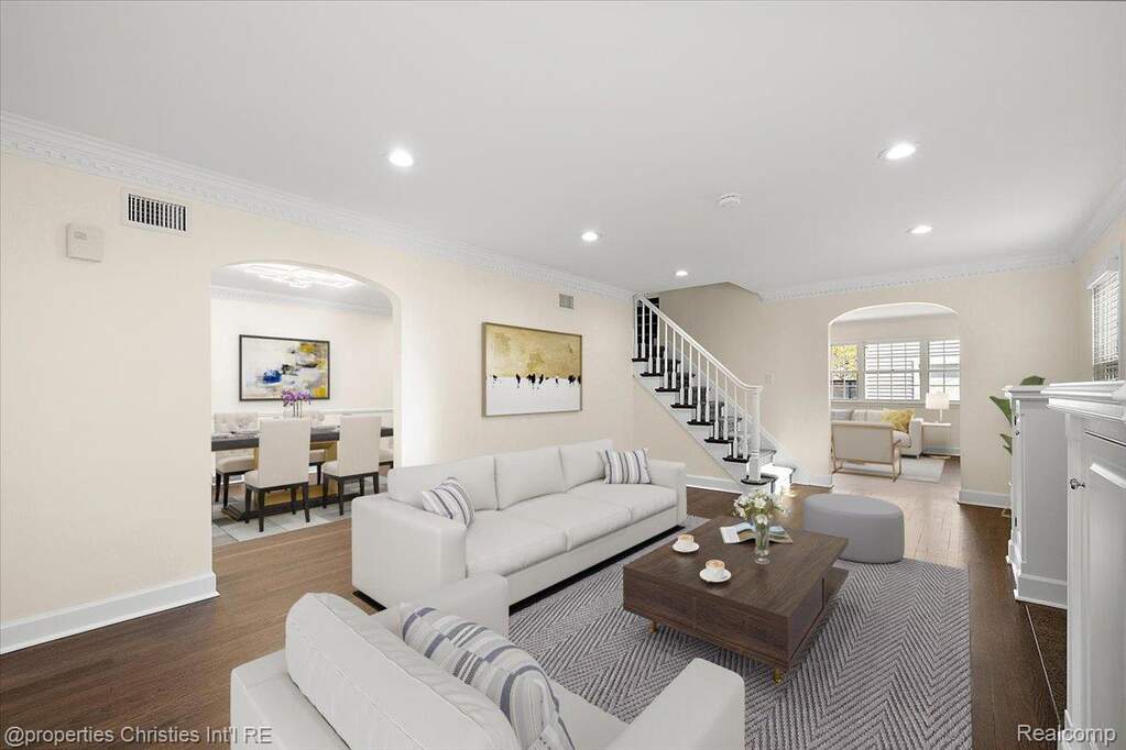 4 Bedroom Single Family Home/House's Image 10