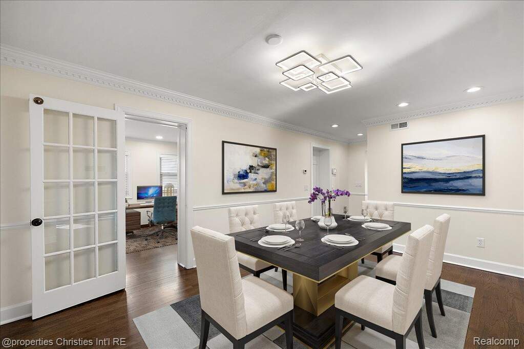 4 Bedroom Single Family Home/House's Image 12