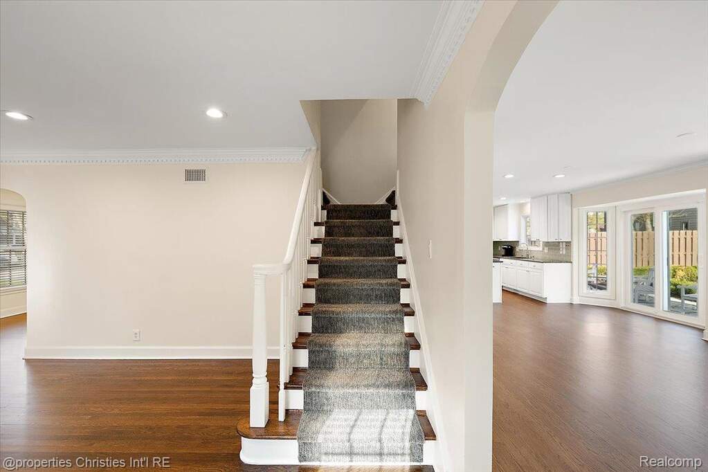 4 Bedroom Single Family Home/House's Image 14