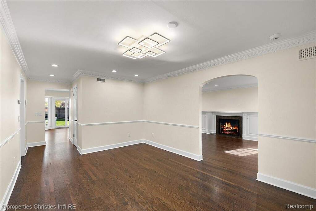 4 Bedroom Single Family Home/House's Image 29
