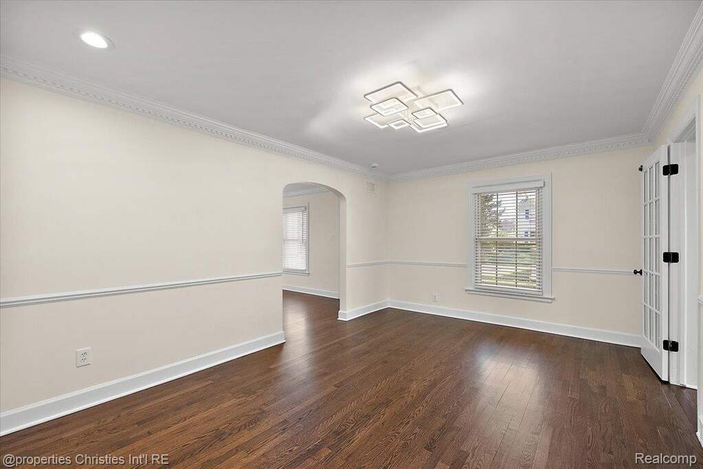 4 Bedroom Single Family Home/House's Image 30