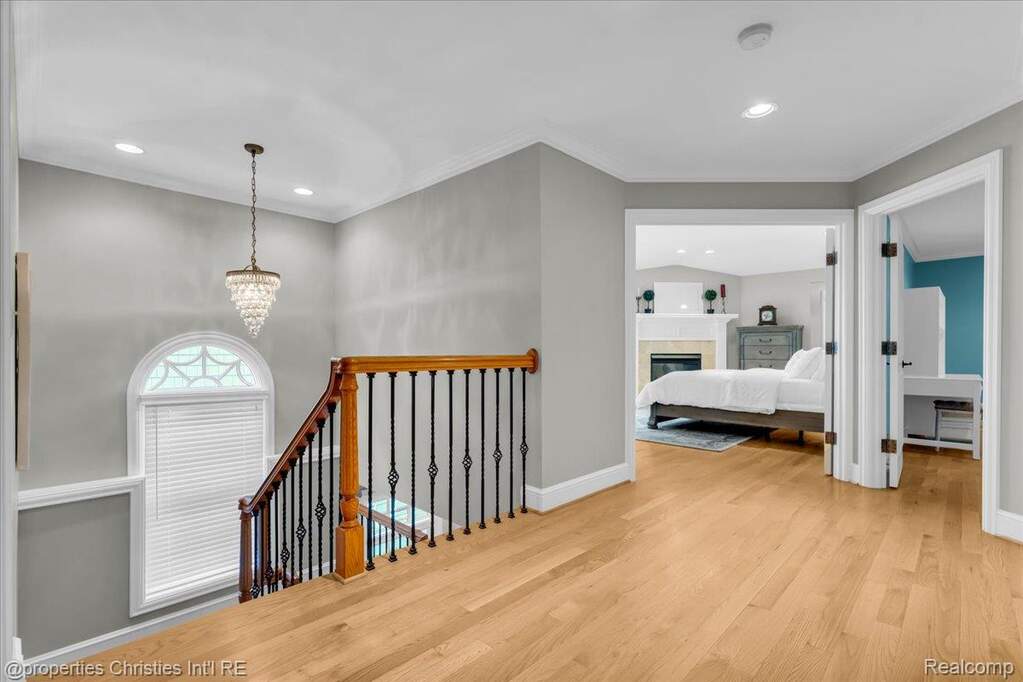 4 Bedroom Single Family Home/House's Image 18