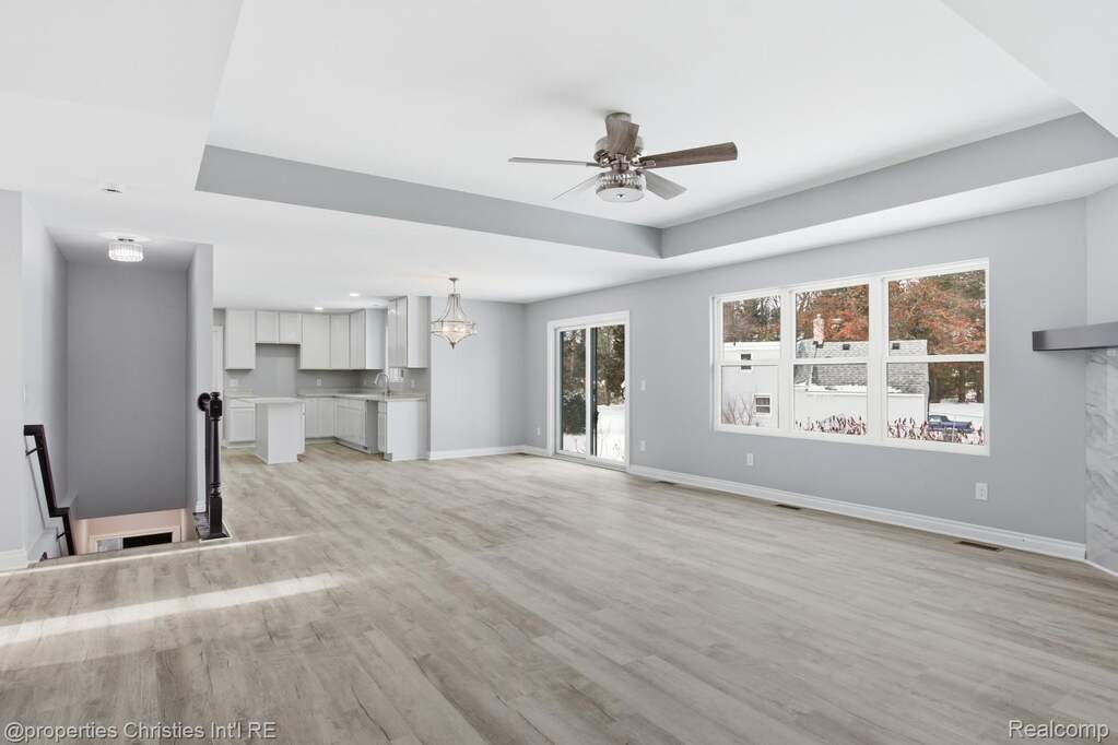 3 Bedroom Single Family Home/House's Image 9