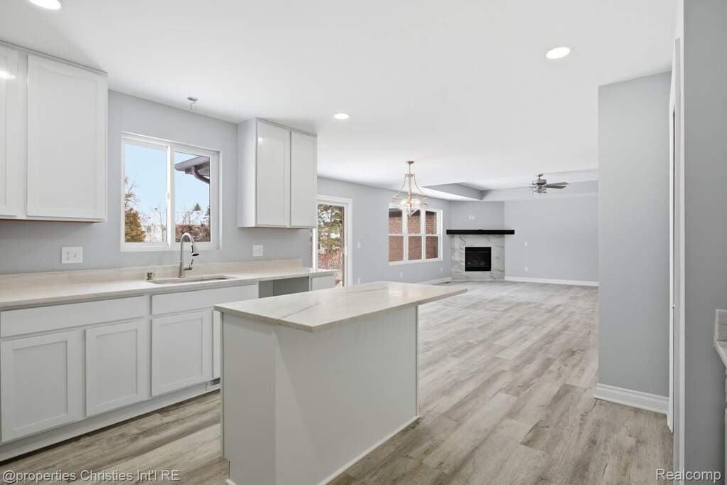 3 Bedroom Single Family Home/House's Image 18