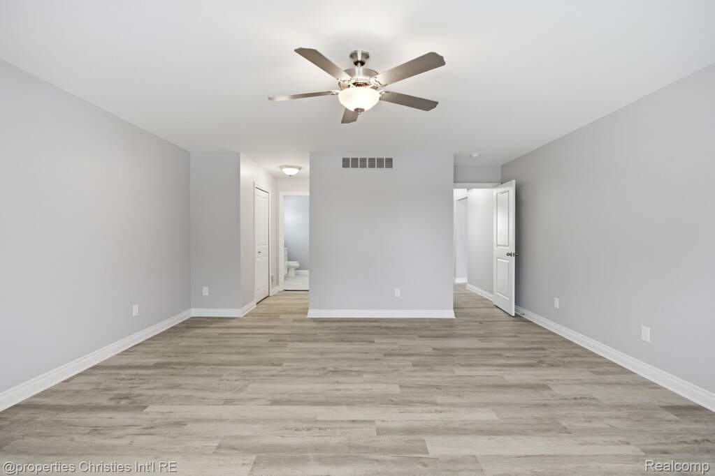3 Bedroom Single Family Home/House's Image 23