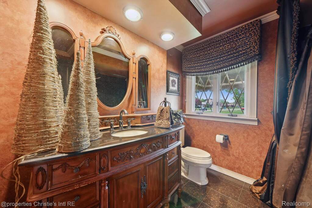 3 Bedroom Single Family Home/House's Image 24