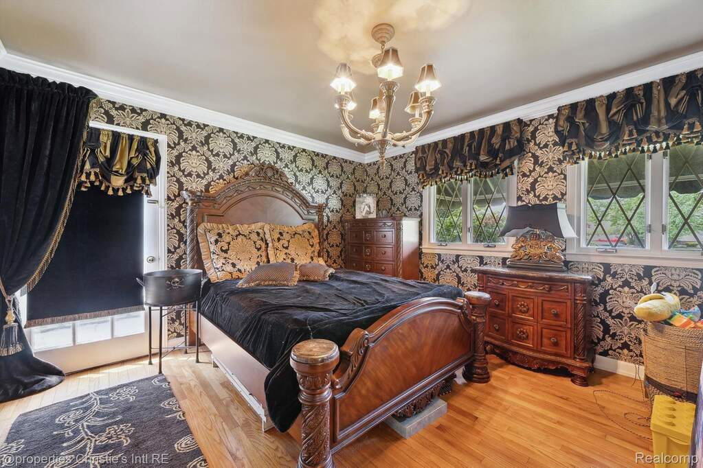 3 Bedroom Single Family Home/House's Image 25