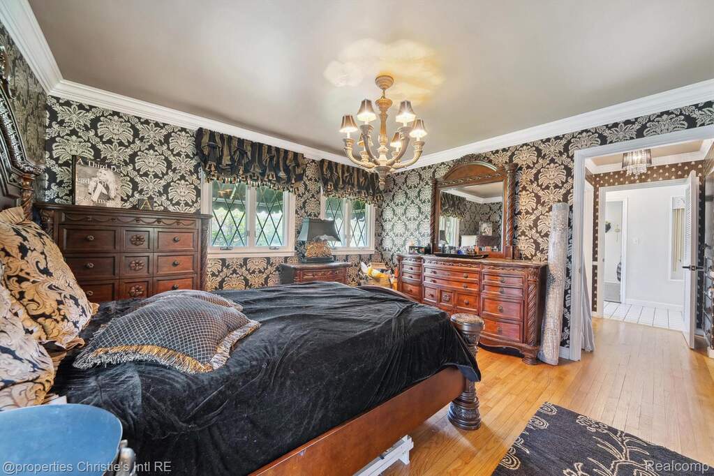 3 Bedroom Single Family Home/House's Image 27