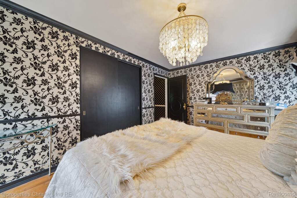 3 Bedroom Single Family Home/House's Image 29