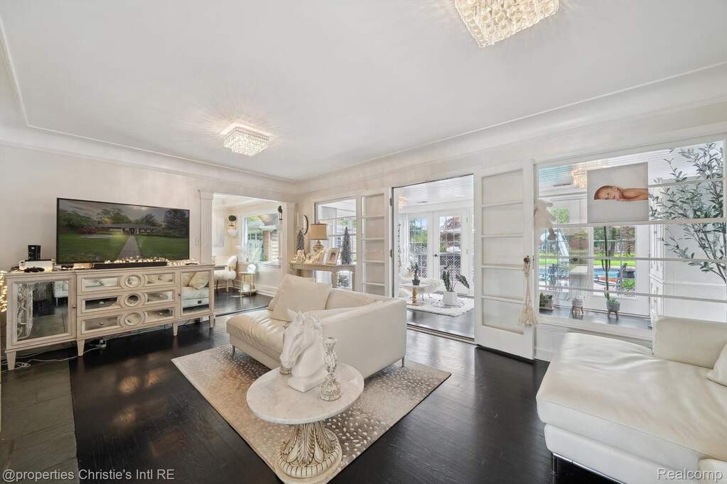 3 Bedroom Single Family Home/House's Image 5