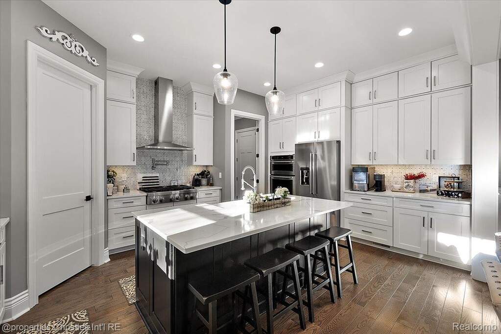 4 Bedroom Single Family Home/House's Image 15