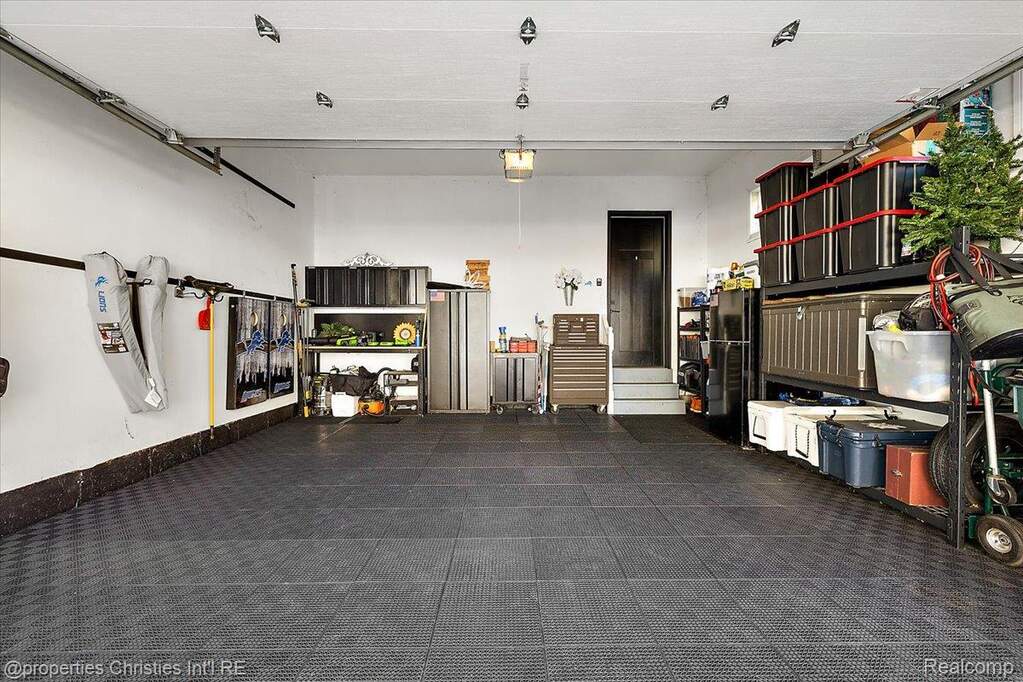 4 Bedroom Single Family Home/House's Image 49