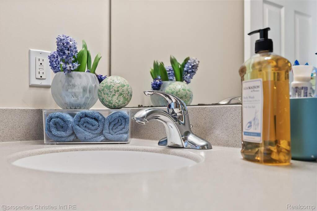 2 Bedroom Villa/Townhouse's Image 10