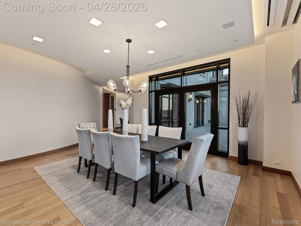 2 Bedroom Apartment/Flat's Image 10