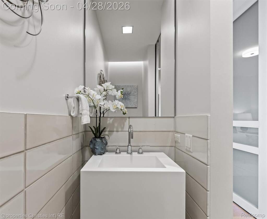 2 Bedroom Apartment/Flat's Image 22
