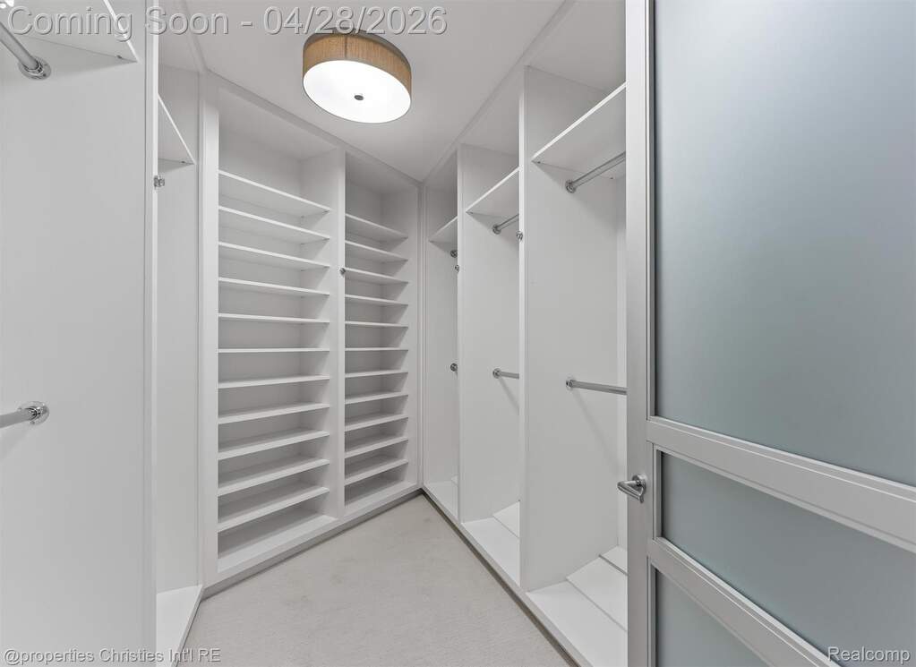 2 Bedroom Apartment/Flat's Image 32