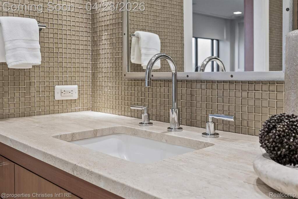 2 Bedroom Apartment/Flat's Image 34