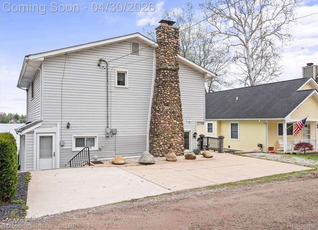 3 Bedroom Single Family Home/House's Image 12