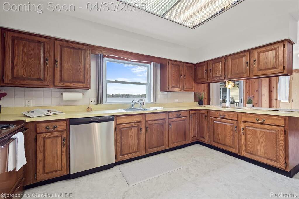 3 Bedroom Single Family Home/House's Image 20