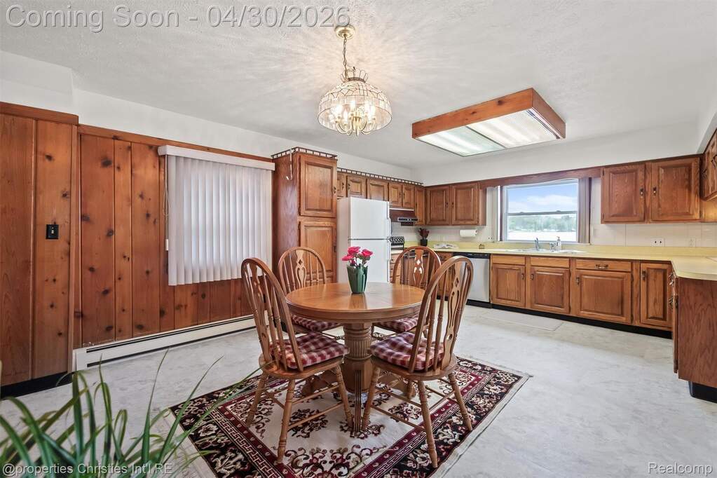 3 Bedroom Single Family Home/House's Image 25
