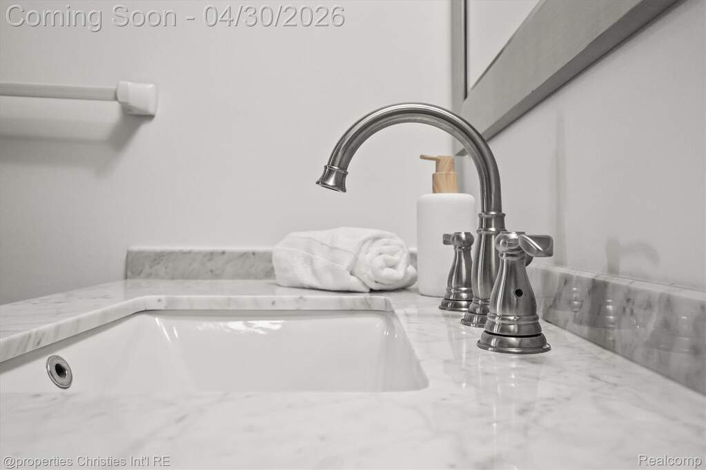 3 Bedroom Single Family Home/House's Image 39