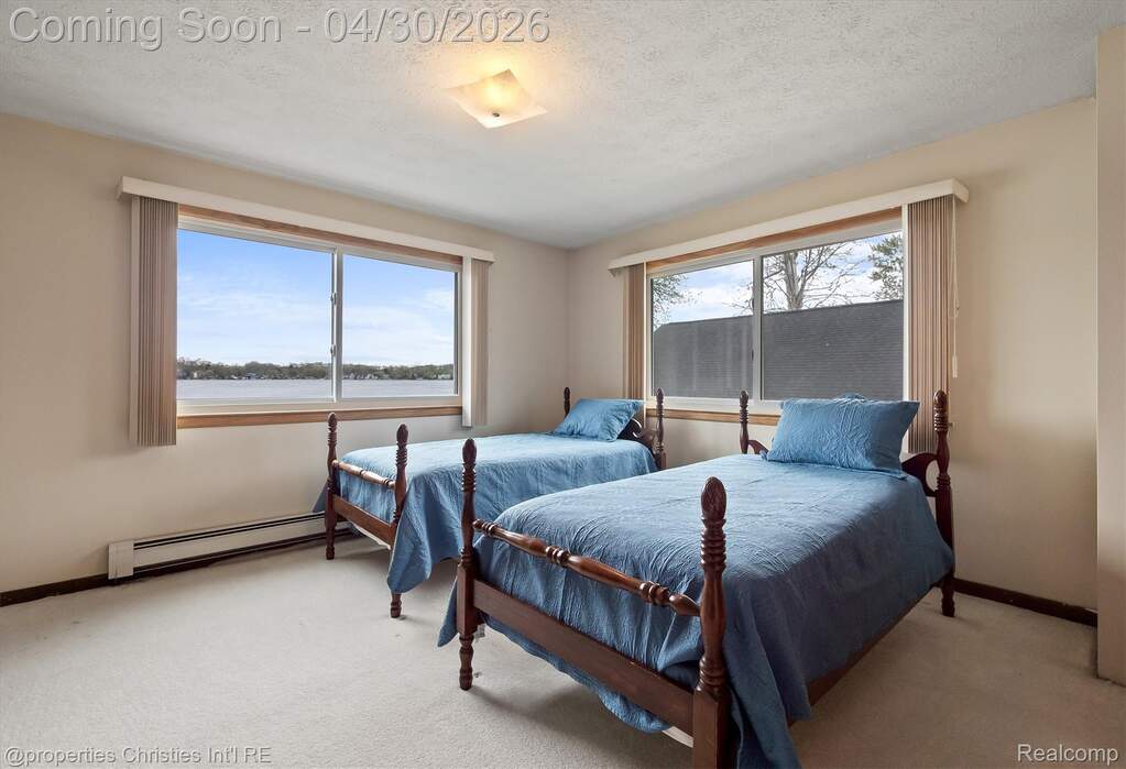 3 Bedroom Single Family Home/House's Image 42