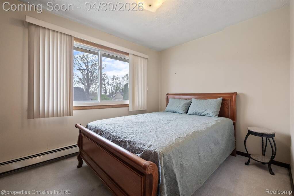 3 Bedroom Single Family Home/House's Image 44